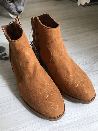 36 Beden Kısa çizme