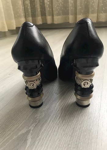 40 Beden Gri Siyah Yılan Desenli Topuklu Kadın Stiletto