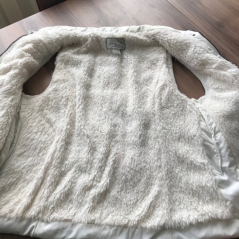 Kadın içi kürklü puf yelek - Görsel 2