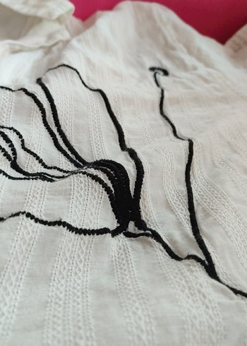 m Beden beyaz Renk BERSHKA Beyaz Kısa Kollu Keten Gömlek