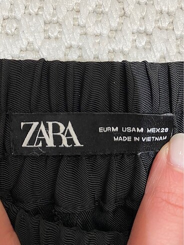 m Beden Zara saten pantolon