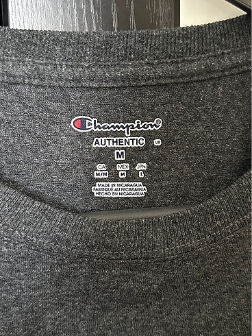 s/m Beden Champion tshirt