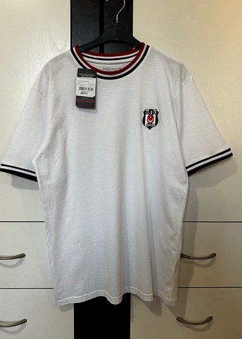 Beşiktaş Logolu Erkek Beyaz Tişört