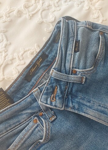 26 Beden Mavi jean