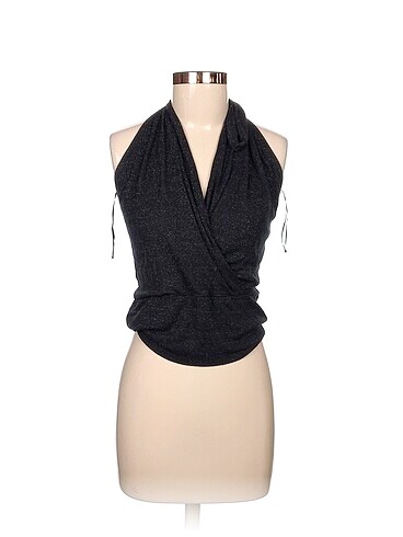 Stradivarius Bluz %70 İndirimli.