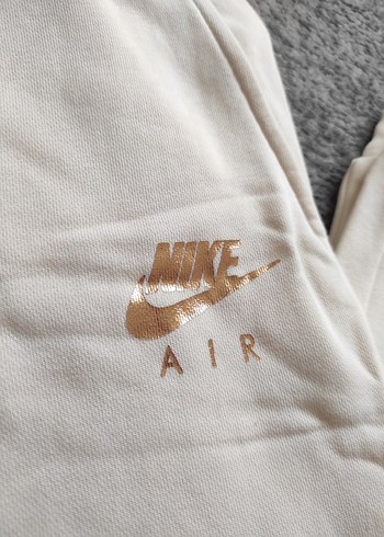 s Beden Nike krem ekru beyaz Kadın Rahat jogger Eşofman