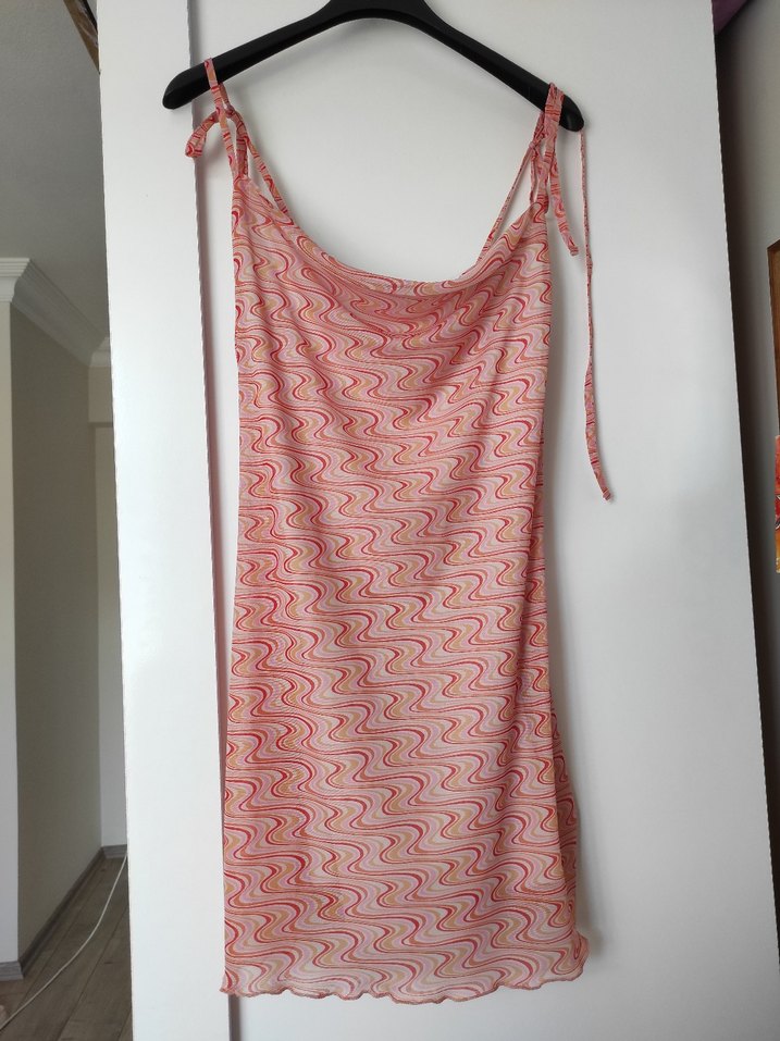 Pembe Bağlamalı şifon askılı elbise desenli - Görsel 2