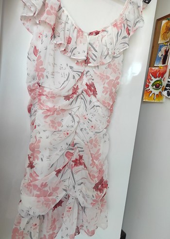 Çiçek Desenli Mini Fırfırlı Elbise - Görsel 3