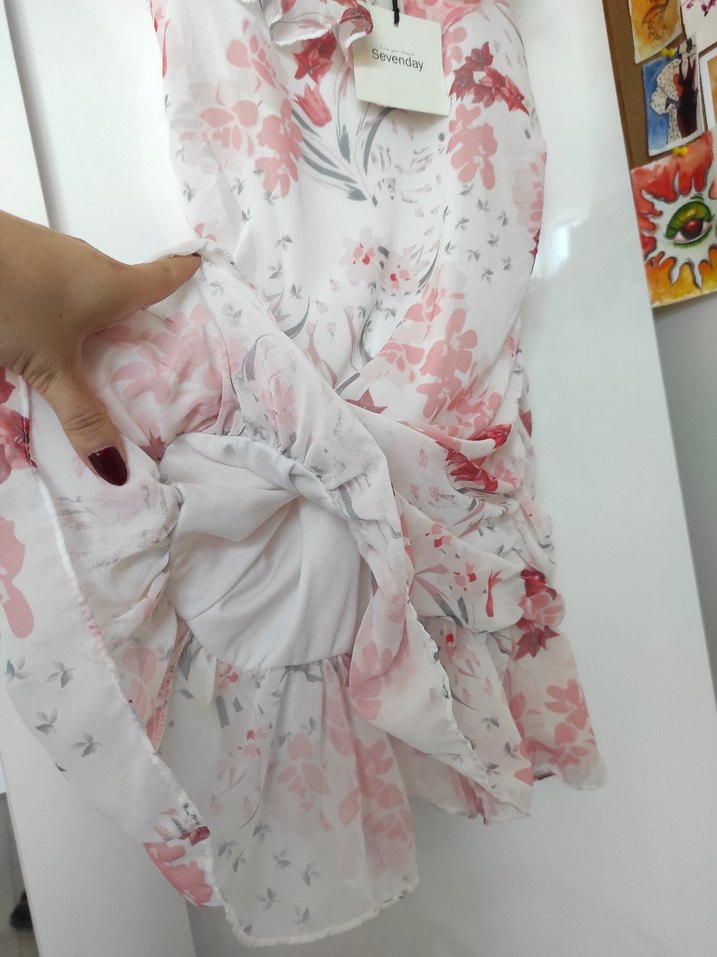 Çiçek Desenli Mini Fırfırlı Elbise - Görsel 4