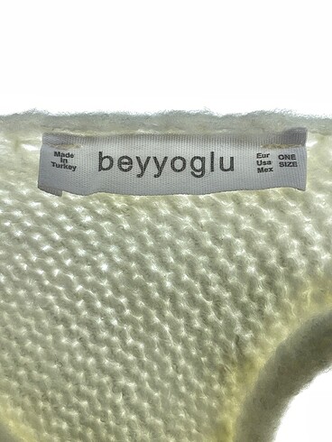universal Beden beyaz Renk Diğer Bluz %70 İndirimli.