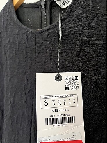 Zara Yeni ve etiketli elbise