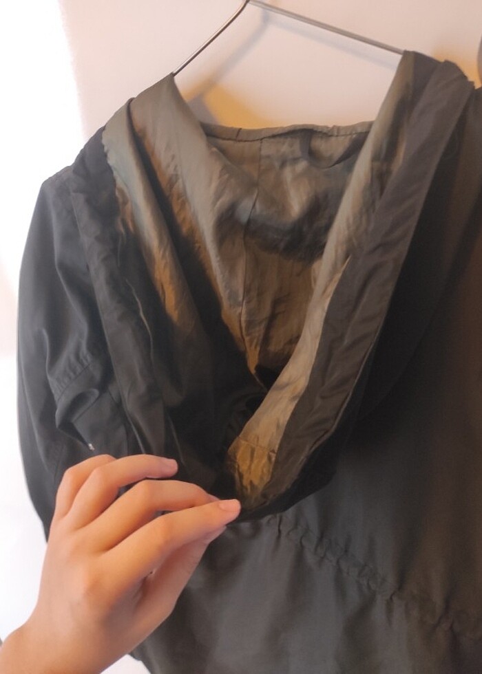 Yağmurluk bir kaç defa giydildi  - Görsel 3