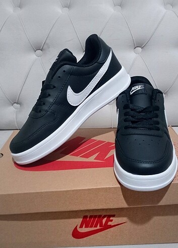 Nike spor ayakkabı 