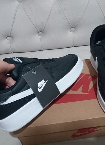 40 Beden siyah Renk Nike spor ayakkabı 