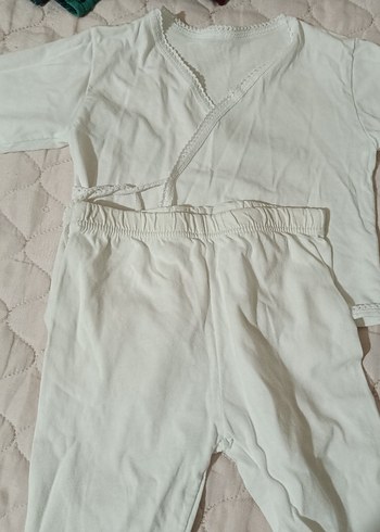 Bebek Erkek Beyaz Pamuklu Hastane Kıyafeti - Görsel 2