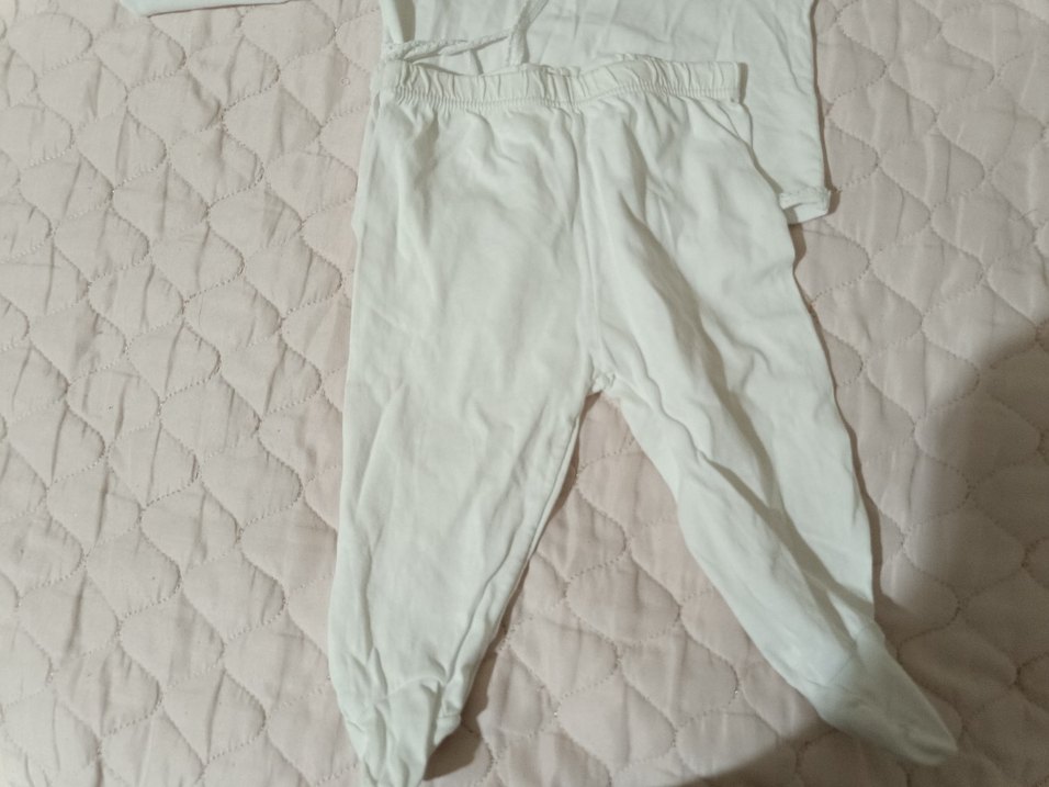 Bebek Erkek Beyaz Pamuklu Hastane Kıyafeti - Görsel 3