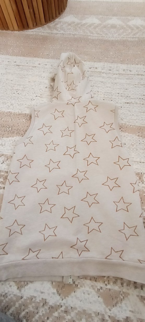 Kız Çocuk Kapüşonlu Yıldız Desenli Bej Yelek - Görsel 5
