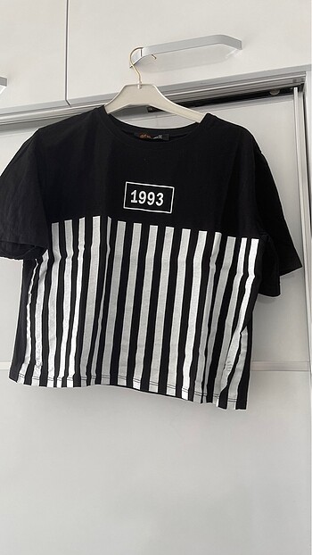 crop tişört