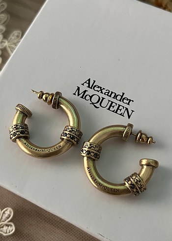 Alexander McQueen Altın Kaplamalı Vintage Küpeler