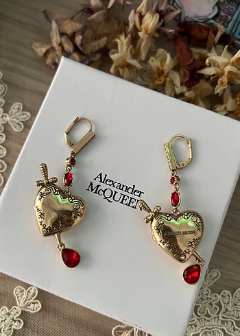  Beden Alexander McQueen Vintage Küpe