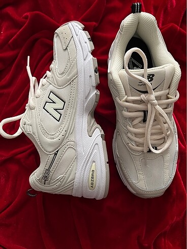 38 Beden ten rengi Renk New Balance 530