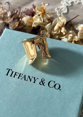 Tiffany & Co. Altın Yüzük