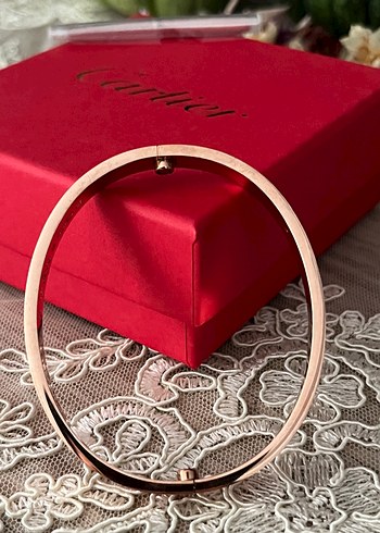 Beden pembe Renk Cartier Love Taşlı Bileklik Rose Gold No19