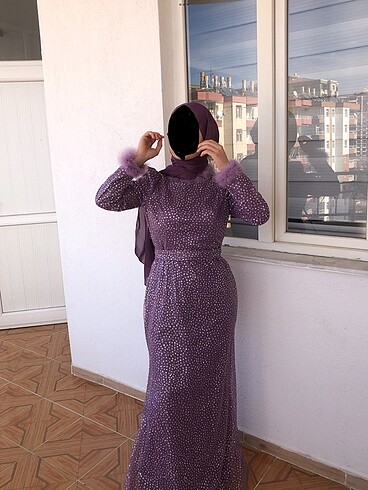MOR ALVİNNA TESETTÜR ABİYE
