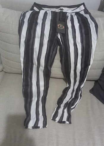 Gri Zebra Desenli Bol Kesim Kadın Pantolon