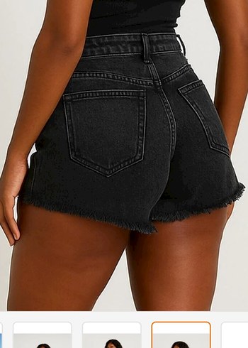 Siyah Kemerli Midi Denim Şort