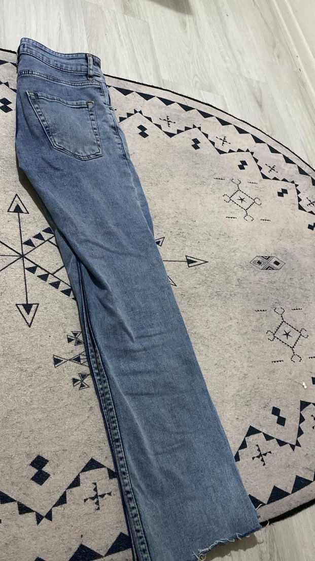 Nakışlı Yırtmaçlı Bohem Kadın Kot Pantolon - Görsel 4