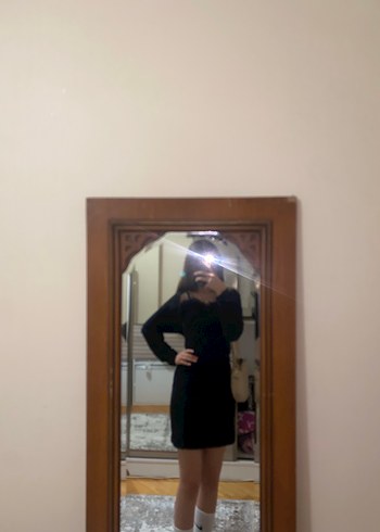 Siyah tüylü mini elbise - Görsel 2