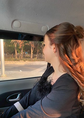 Siyah tüylü mini elbise - Görsel 4