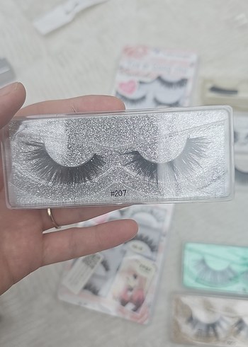 Bej Renkli Hafif Takma Kirpik Seti - Görsel 4