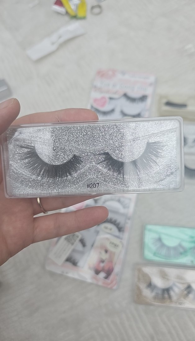 Bej Renkli Hafif Takma Kirpik Seti - Görsel 4