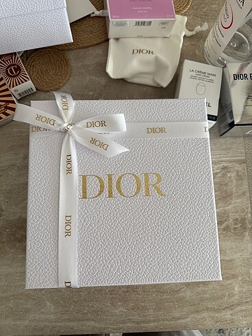 Dior hediye kutusu