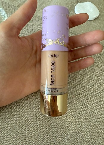 Beden Renk Tarte Face Tape Fondöten 29N Light-Medium