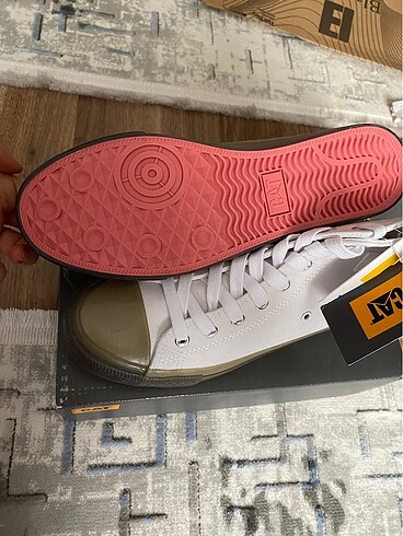 40 Beden Converse