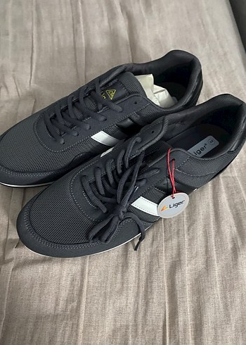 Gri Çizgili Bağcıklı Kadın Spor Ayakkabı - Görsel 2