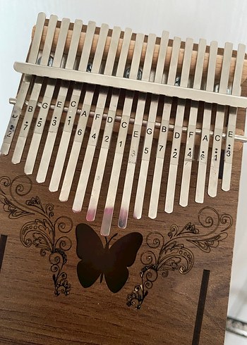 Kelebek Desenli Kahverengi Kalimba - Görsel 4