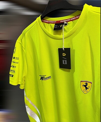 Ferrari Tshirt