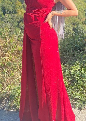 Uzun Kırmızı Drapeli Straplez  Elbisesi - Görsel 3