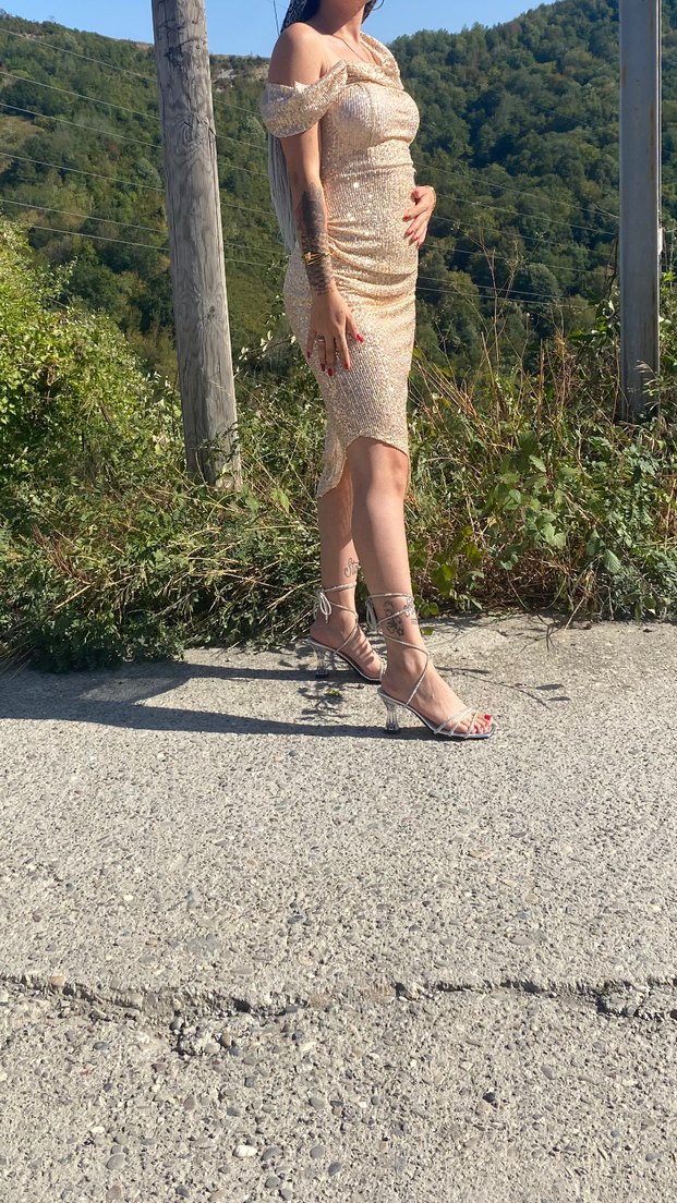 Bej Yılan Desenli elbise - Görsel 3