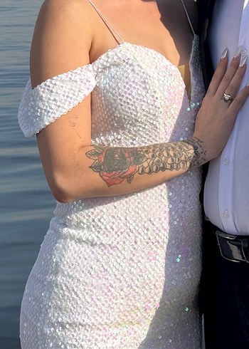 Beyaz V Yakalı Uzun Denizkızı Gelinlik - Görsel 2