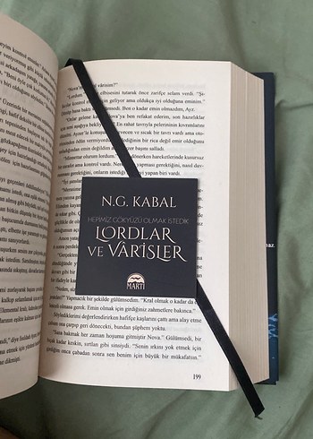 Beden Renk Hepimiz Gökyüzü Olmak İstedik - N.G. Kabal