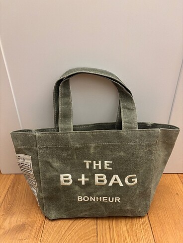 Bonheur Haki Çanta (milky green small tote bag)