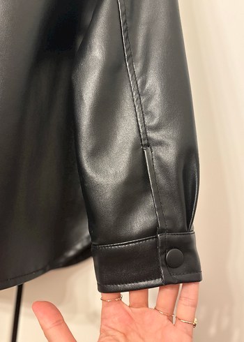 Zara Siyah Deri Çocuk Gömlek / Ceket 4-5 yaş - Görsel 3