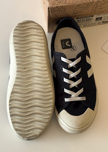 Veja Kız Çocuk Kanvas Spor Ayakkabı - 32 - Görsel 4