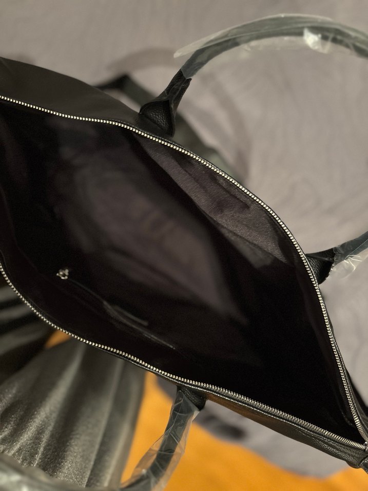 Vakko Siyah Deri Seyahat Çantası - Görsel 5