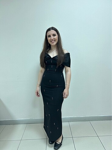 Siyah incili balık model abiye